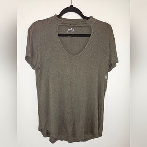 New York & Company Soho Women’s Soft Short Sleeve Tee  - Size M Green NWT